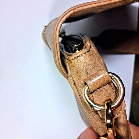 Madison West Brown with Gold Accents Cross Body Bag/Purse - Picture 9 of 10